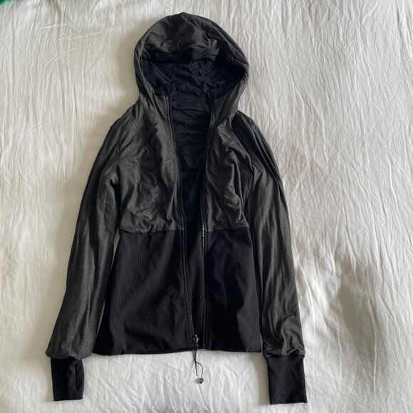 Lululemon Reversible Dance Studio Jacket (sz 6) - Picture 7 of 8